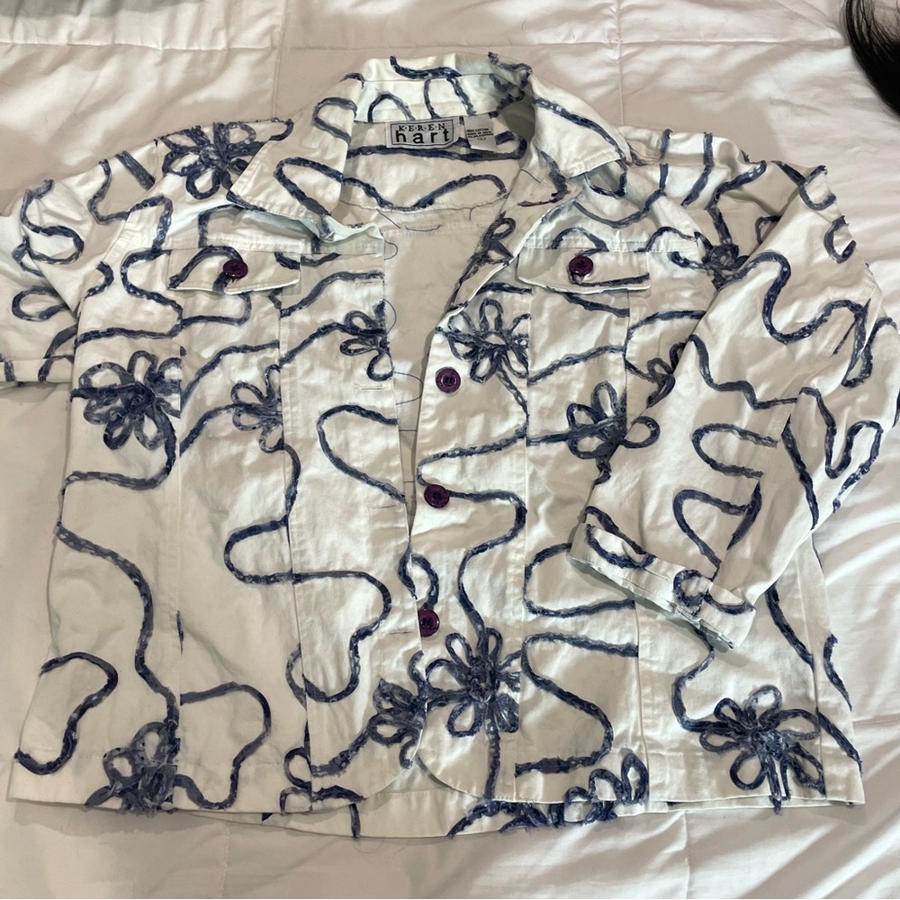 Vintage Denim Jacket with Blue Detailing